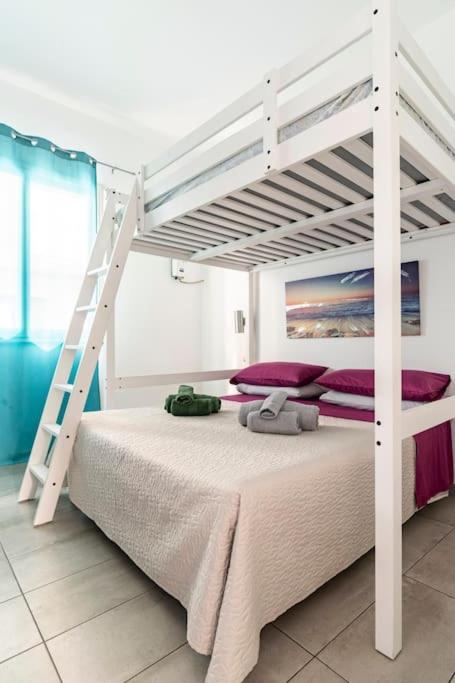 Casa Gioia Apartment Giardini Naxos Exterior photo